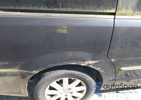 2013 Chrysler Town & Country Touring from USA, damaged, VIN 2C4RC1BG3DR659104